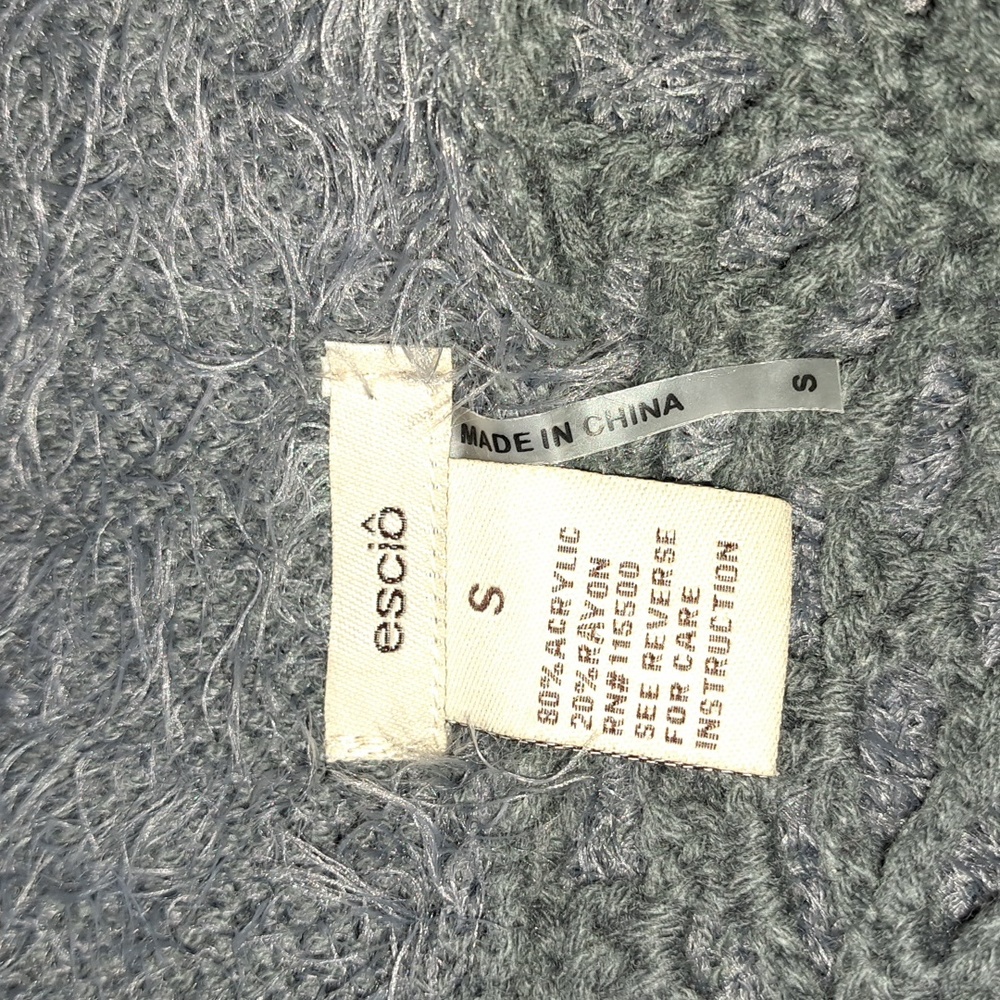 Chic Gray Open Knit Back Fuzzy Material Women's Cardigan Size Small - Picture 6 of 9